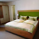 Hotel Und Restaurant Am Peenetal Liepen (Neetzow-Liepen)