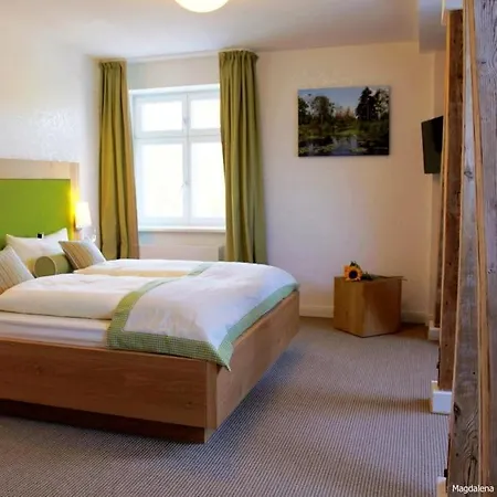 Hotel Und Restaurant Am Peenetal Liepen (Neetzow-Liepen)