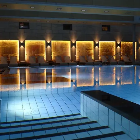 Hotel Und Restaurant Am Peenetal