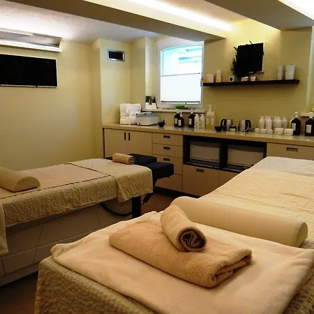 Ξενοδοχείο Und Restaurant Am Peenetal