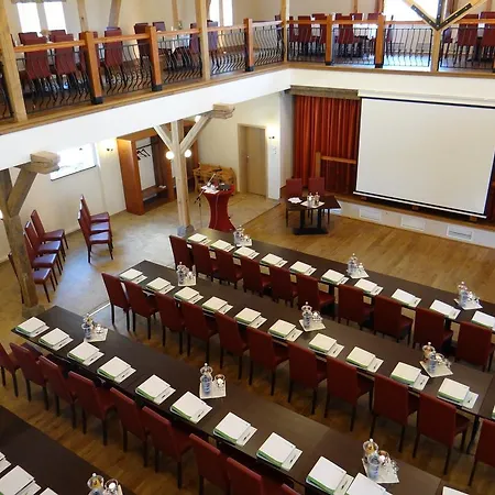 Und Restaurant Am Peenetal Hotel 4*