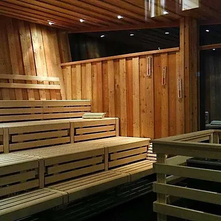 佩讷塔尔酒店餐厅 4* 利彭