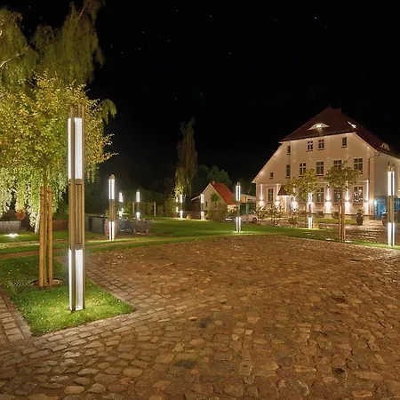 Und Restaurant Am Peenetal Hotel