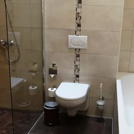 Ξενοδοχείο Und Restaurant Am Peenetal Liepen (Neetzow-Liepen)